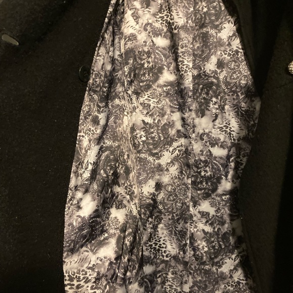 GUESS black coat size Medium - Picture 4 of 6